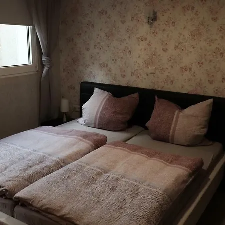 Apartment Historisch Uebernachten Brinkerplatz 3 *