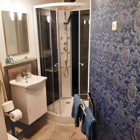 Apartment Historisch Uebernachten Brinkerplatz 3 *