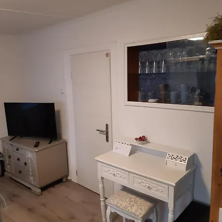 Apartment Historisch Uebernachten Brinkerplatz 3 Essen